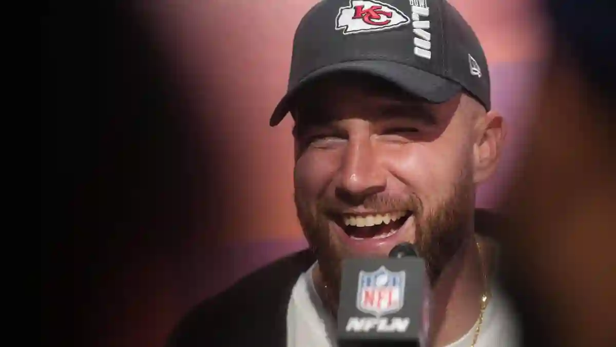 Syndication: USA TODAY Kelce Kansas City Chiefs tight end Travis Kelce spoke about the University of Cincinnati during S