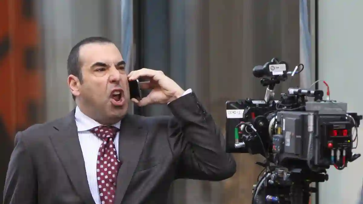 **EXCLUSIVE** Rick Hoffman gets animated while filming on the set of Suits in Toronto 106831, **EXCLUSIVE** TORONTO, CAN