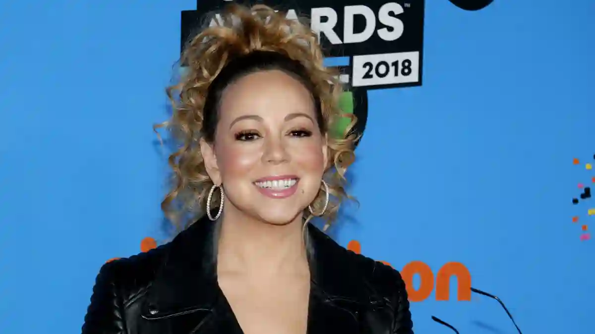 Mariah  Carey  at  the  Nickelodeon's  2018  Kids'  Choice  Awards  held  at  the  Forum  in  Inglew