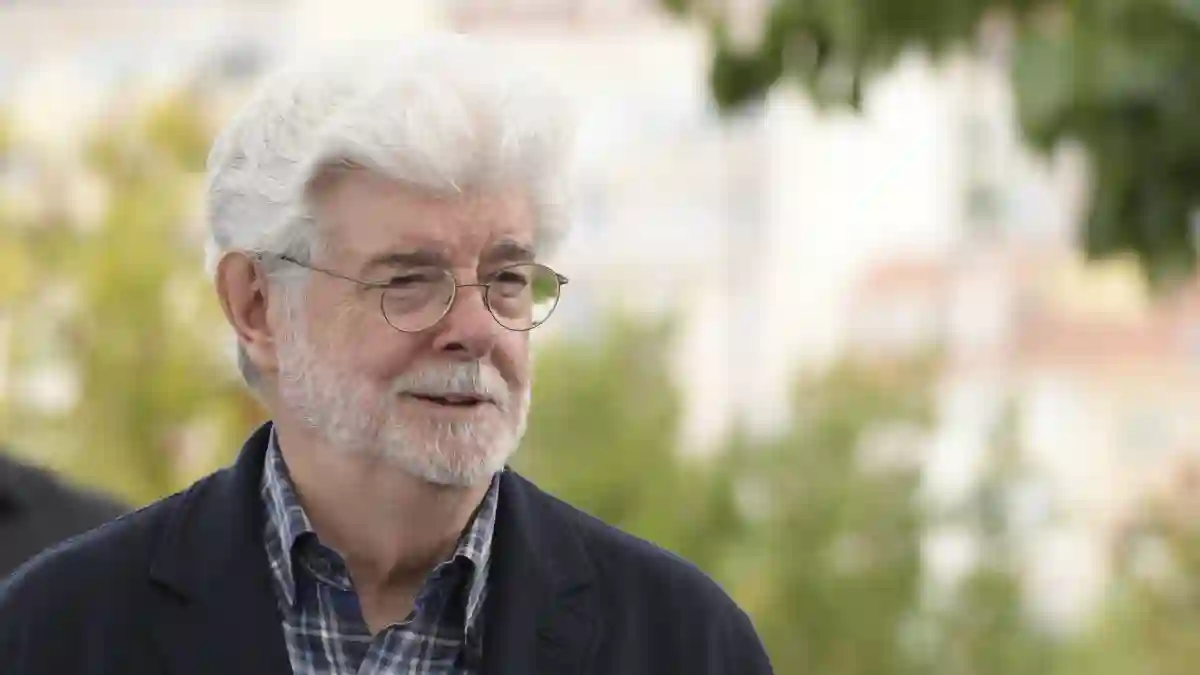 CANNES, FRANCE MAY 24 G D George LUCAS, director and scÃ nariste, Palme dOr dHonneur du 77eme Festival de Cannes au Pa