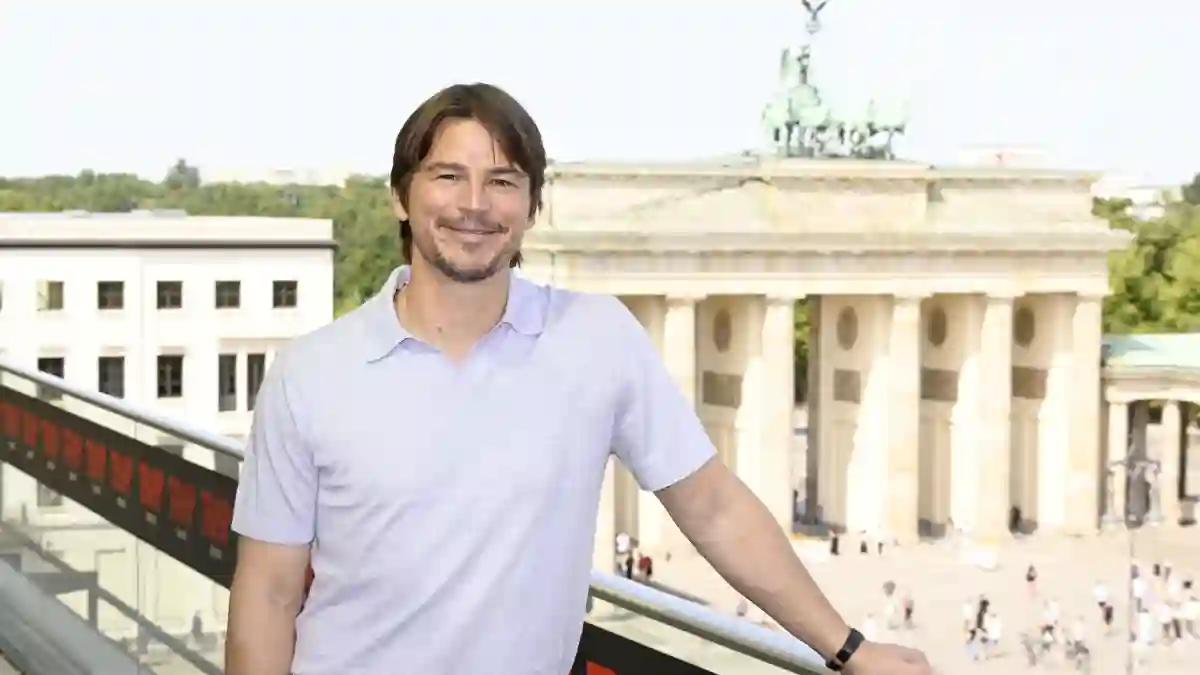 Berlin Photocall Of Trap at the Academy of Arts Featuring: Josh Hartnett Where: Berlin, Berlin, Germany When: 31 Jul 202