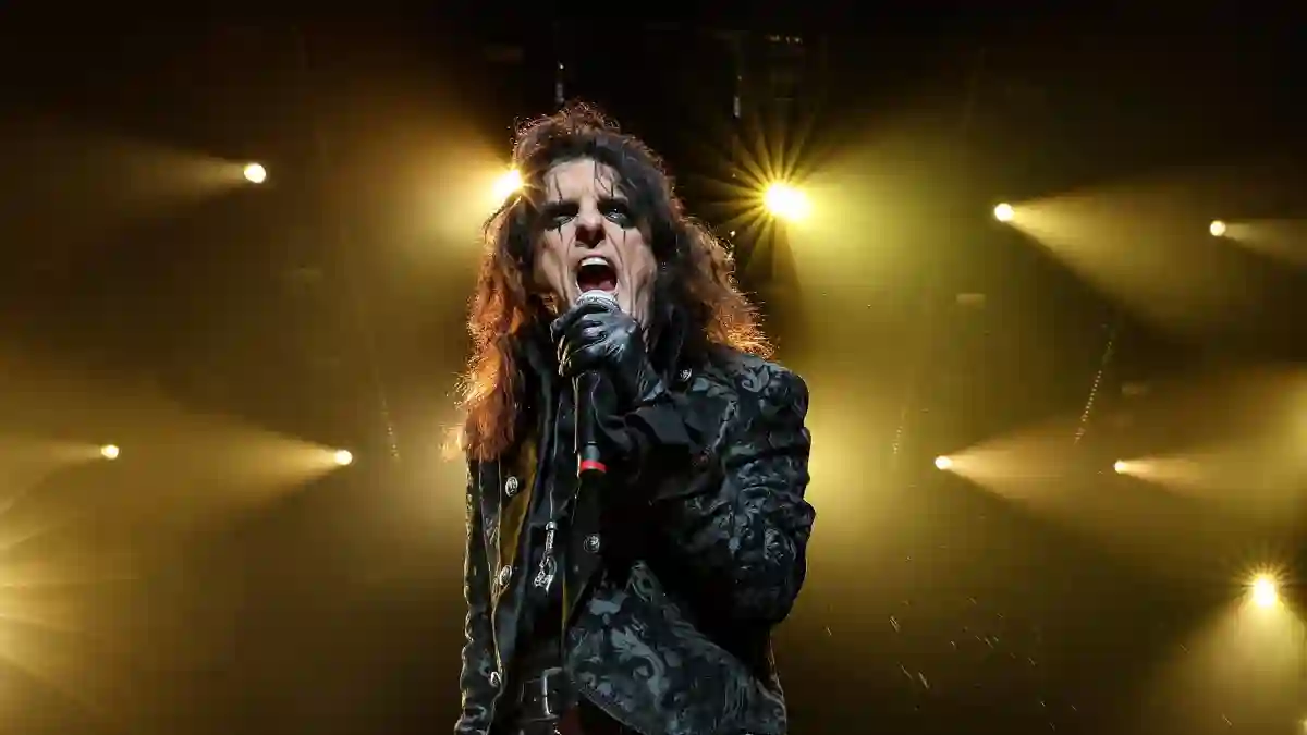 Syndication: The Des Moines Register Rock singer and the godfather of shock rock Alice Cooper brought his theatrical sh