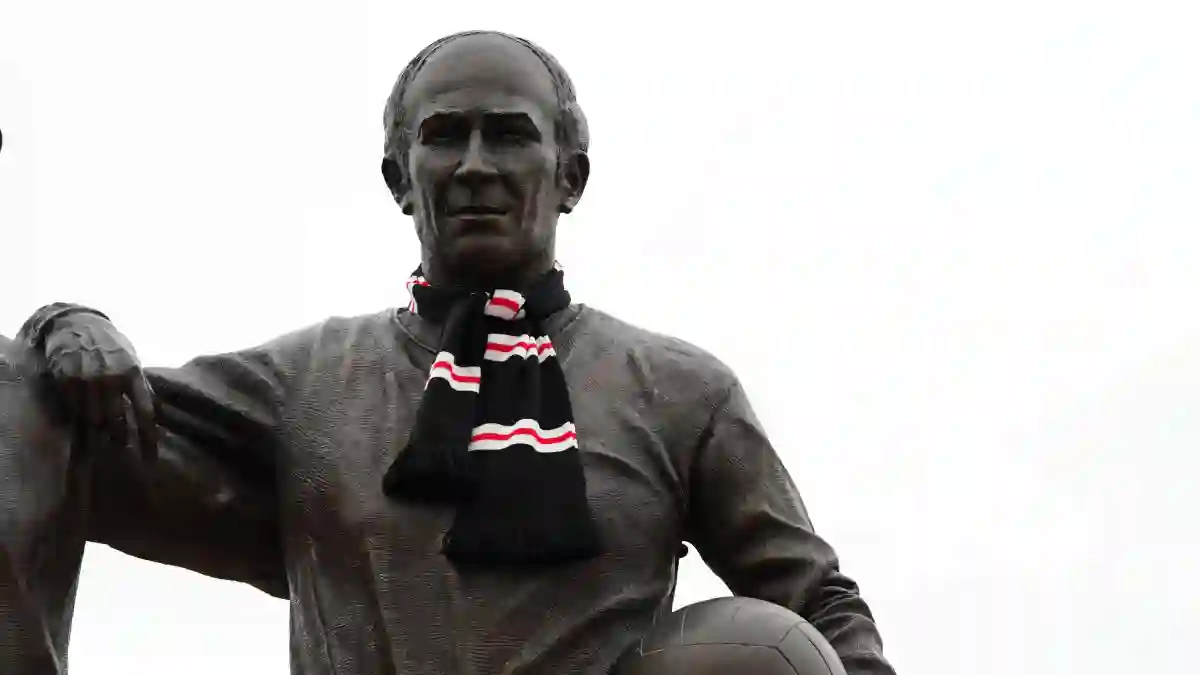 Sir Bobby Charlton Tributes - Old Trafford A general view of the statue of Sir Bobby Charlton decorated with a scarf at