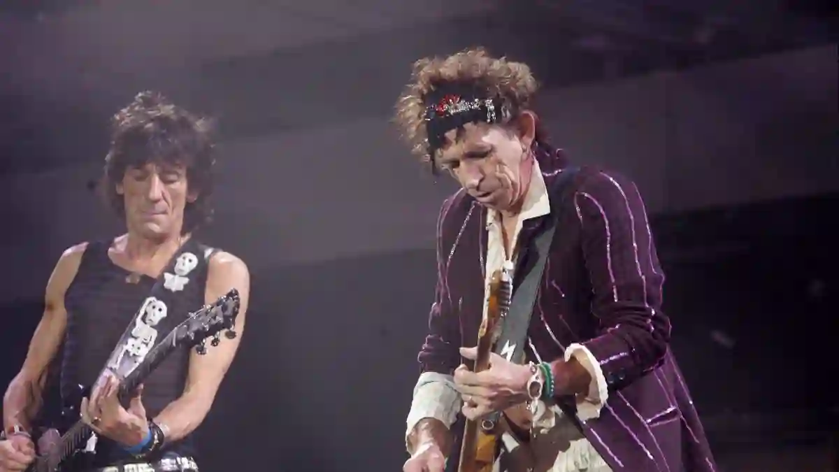 Syndication: The Indianapolis Star Ron Woods and Keith Richards and the Rolling Stones in their performance at Giants St