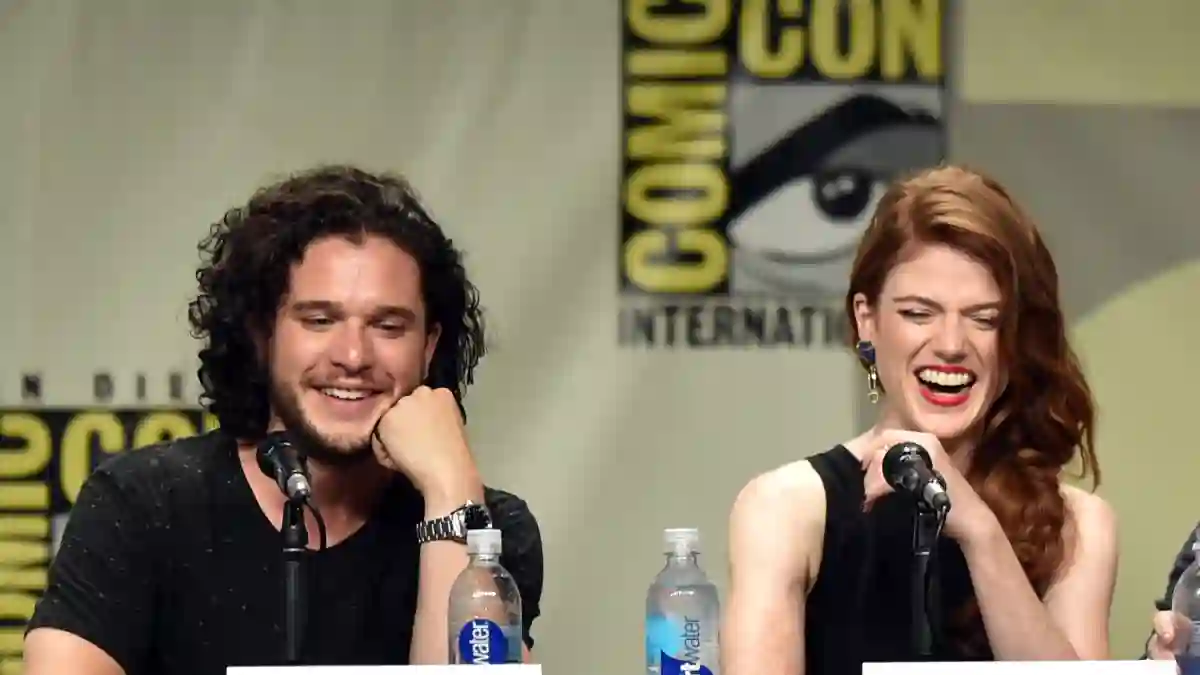 Kit Harington and Rose Leslie at the 2013 Comic-Con.