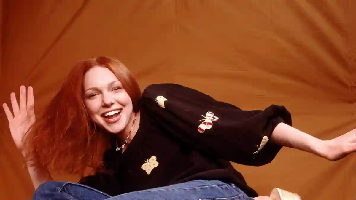 Laura Prepon as "Donna Pinciotti" on That 70's Show.