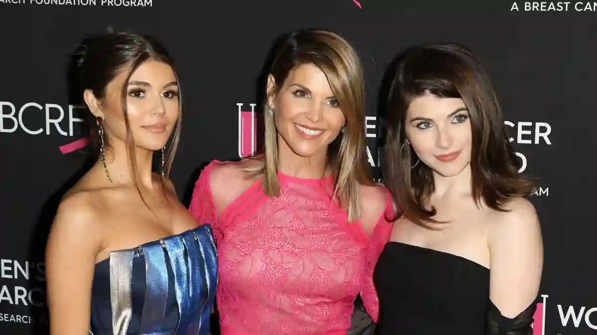 Olivia Jade Gianulli, Lori Laughlin, Isabella Gianulli