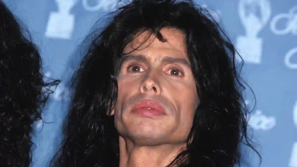 Steven Tyler at the People's Choice Awards 1994
