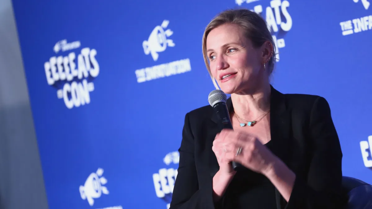 10 Facts About 'The Holiday'