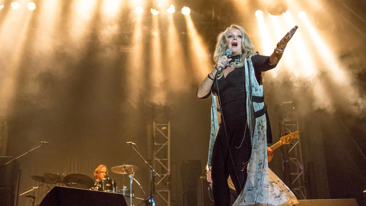 Bonnie Tyler turns 75.