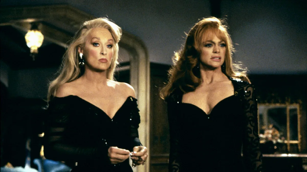 Meryl Streep and Goldie Hawn in 'Death Becomes Her'