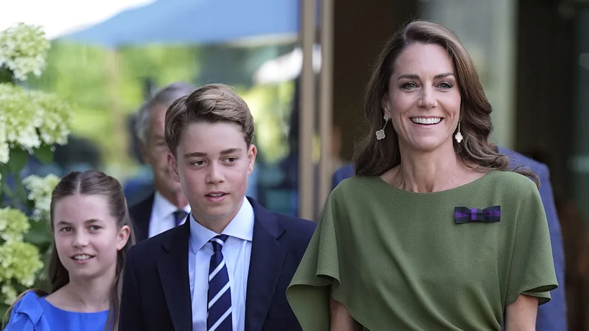 Princess Kate with her children