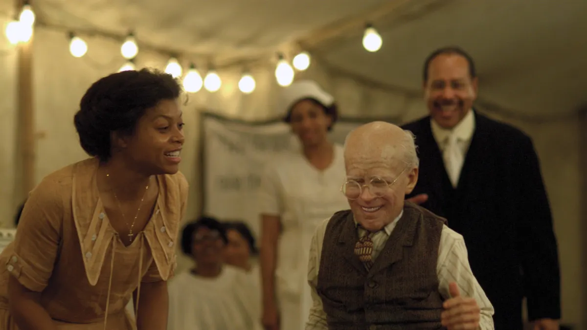 Taraji P. Henson Brad Pitt The Curious Case of Benjamin Button