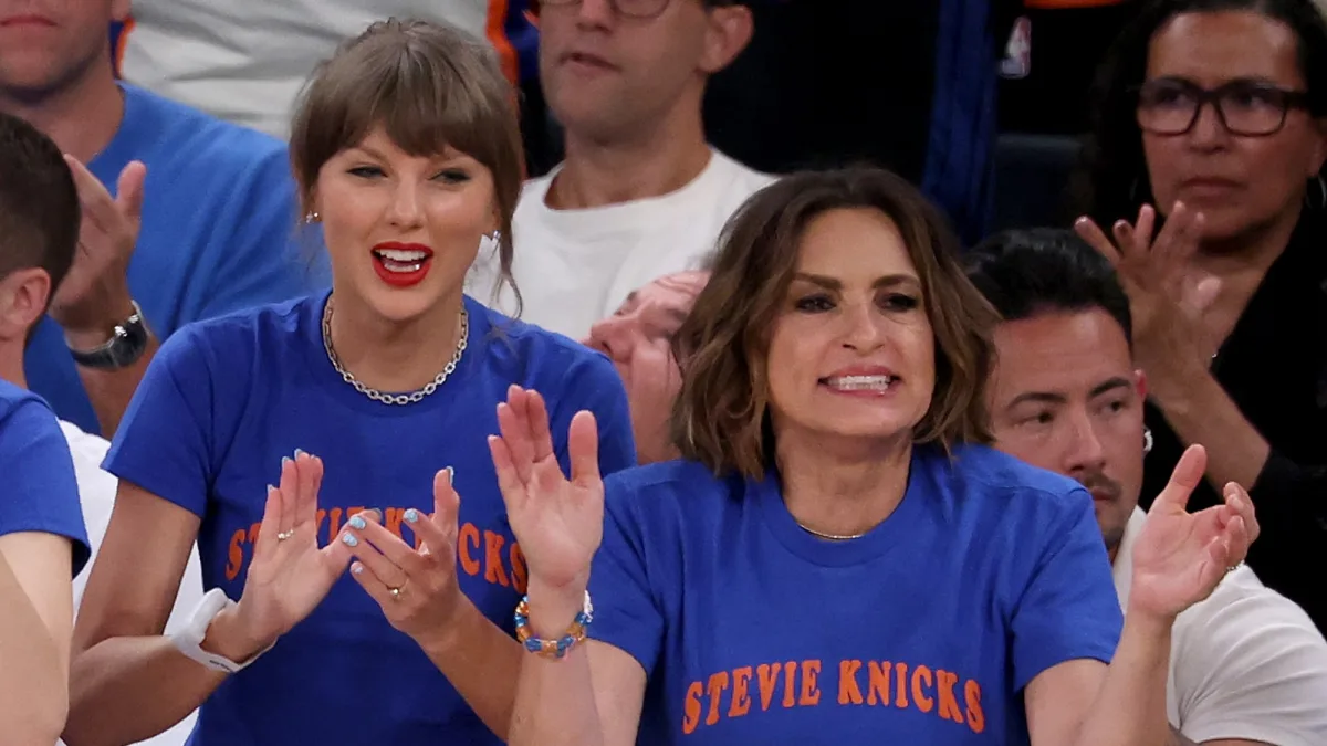 Taylor Swift and Mariska Hargitay