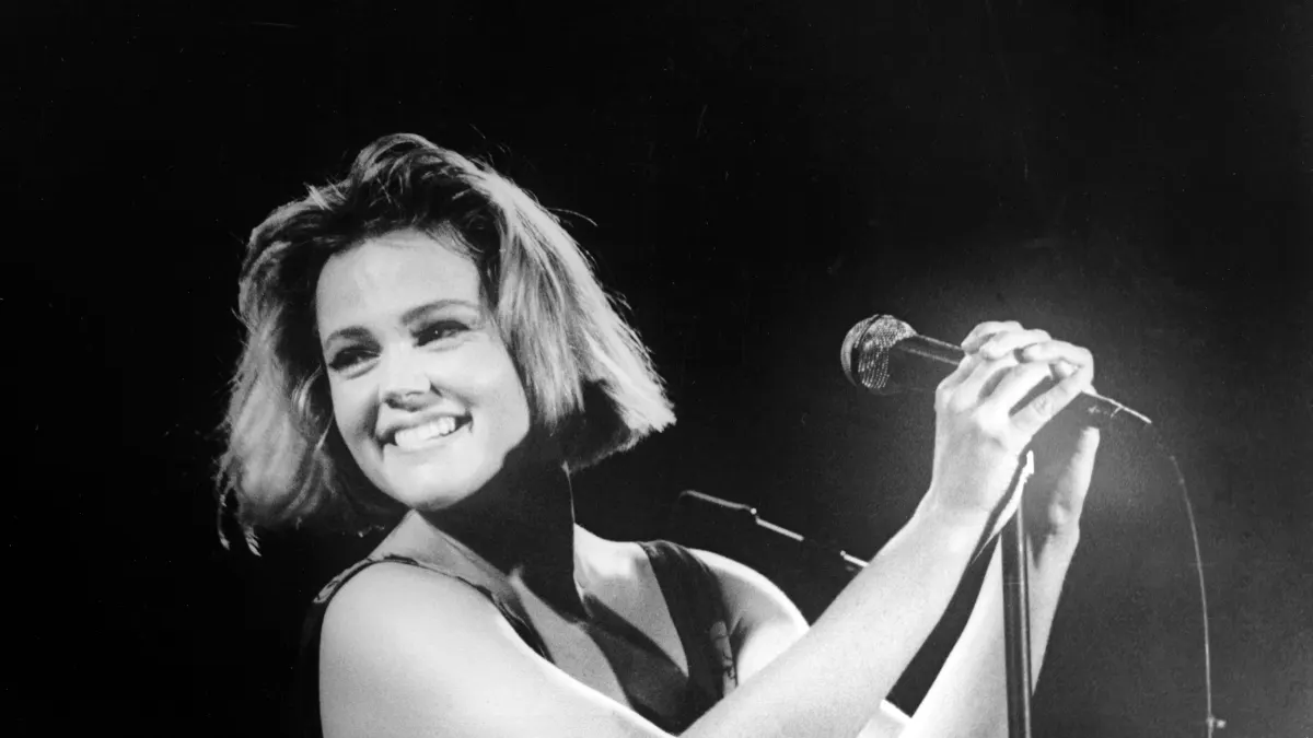 Belinda Carlisle