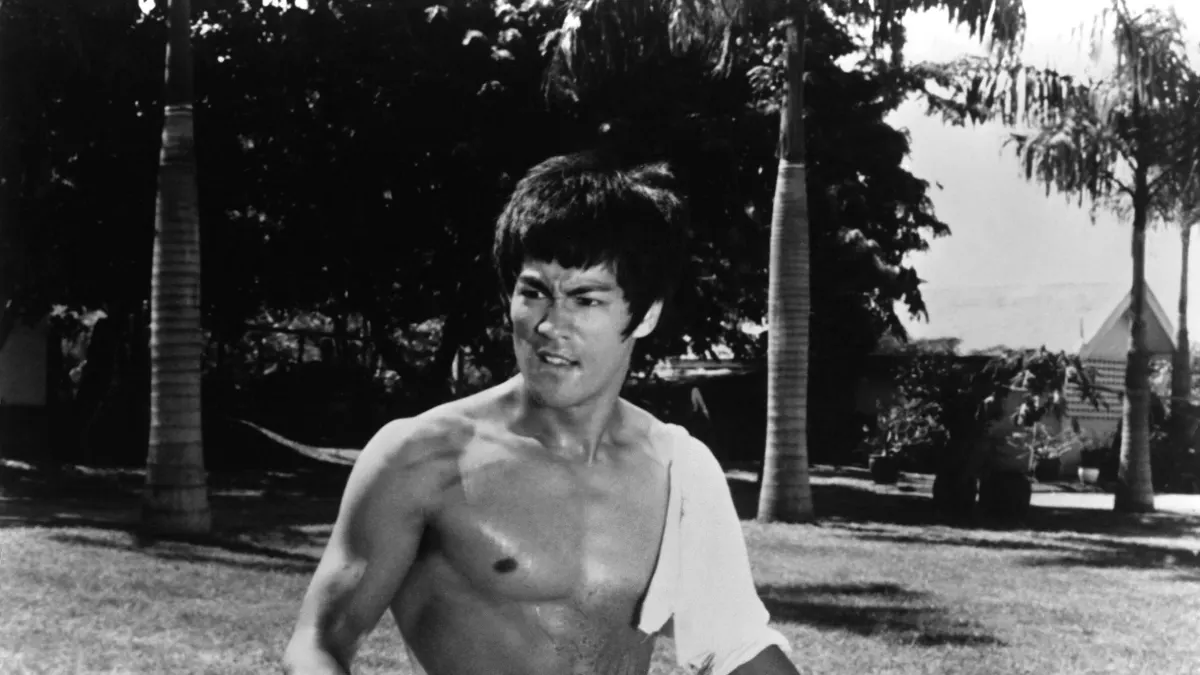 THE CHINESE CONNECTION, Bruce Lee, 1973 Courtesy Everett Collection PUBLICATIONxINxGERxSUIxAUTxONLY Copyright: xCourtesy