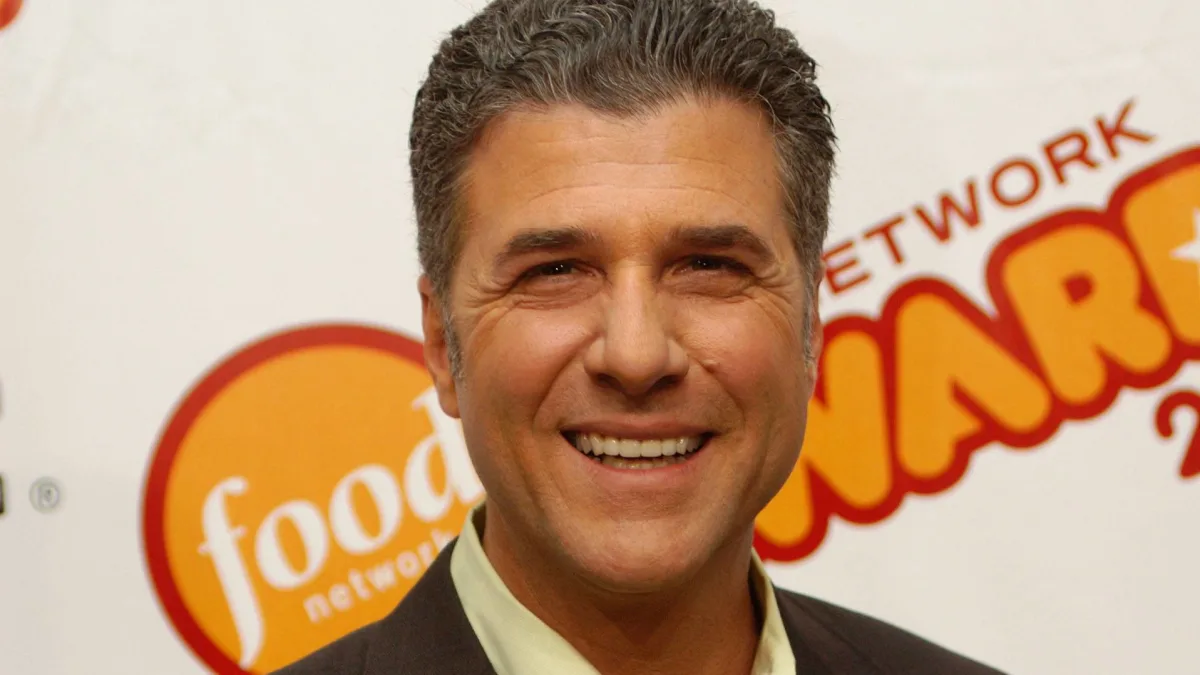 Feb 23 2007 Miami Beach Florida USA Michael Chiarello poses on the Food Network Awards Show