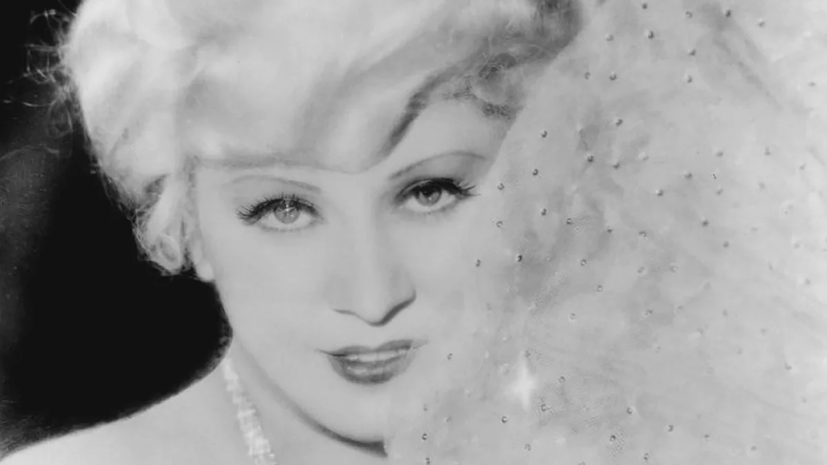 Mae West in Belle of the Nineties, 1934 (photo) 7243401 Mae West in Belle of the Nineties, 1934 (photo); (add.info.: Bel