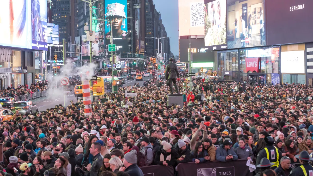 March 26, 2024, New York City, Ny, USA: Shakira performs her new song Punteria at Times Square on March 26, 2024 in New