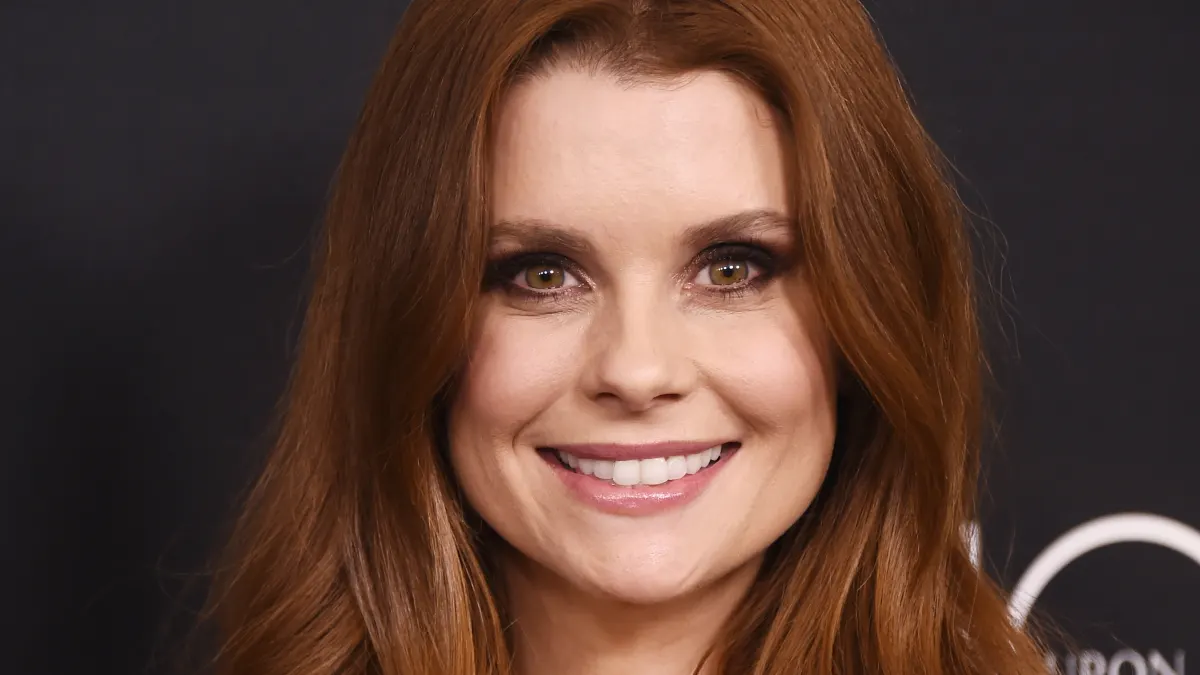 Joanna Garcia Swisher