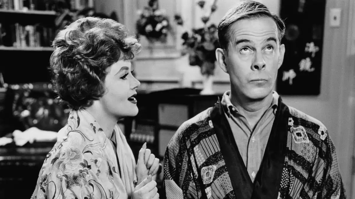 Cara Williams and Harry Morgan in 'Pete and Gladys'
