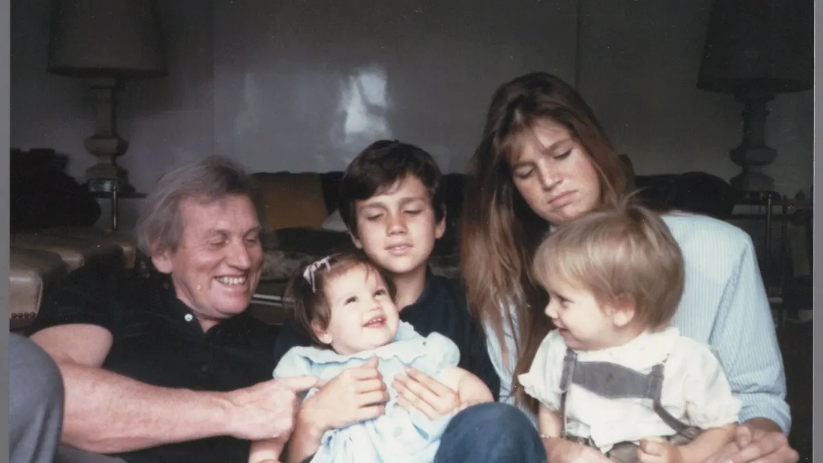 RVD / Royal House photo collection. Maxima Zorreguieta with her father, brothers and sister. 1986 Copyright: xpiemagsx p