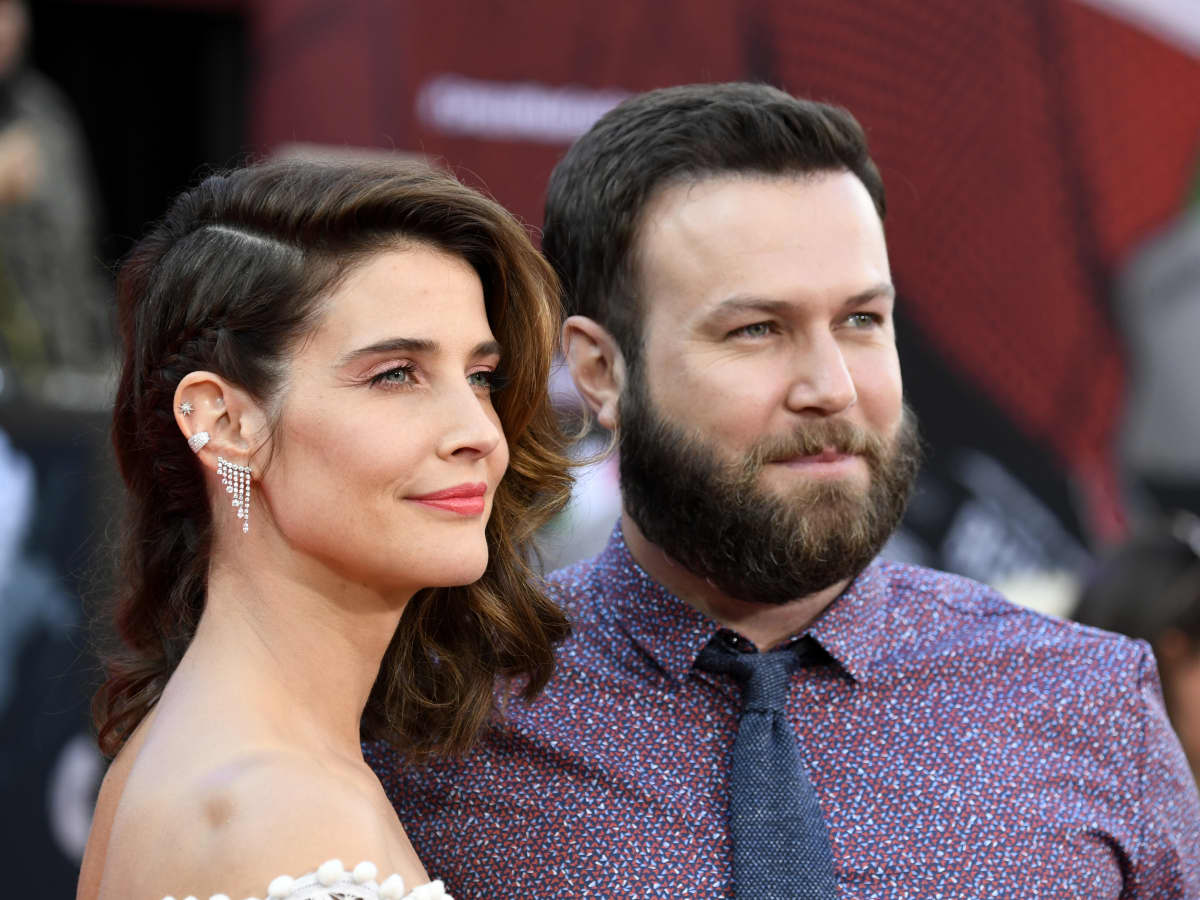 Cobie Smulders Gushes Over Husband I M A Very Lucky Woman