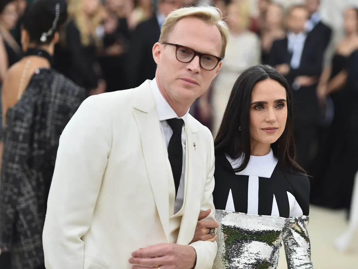 Jennifer Connelly poses for snap with husband Paul Bettany