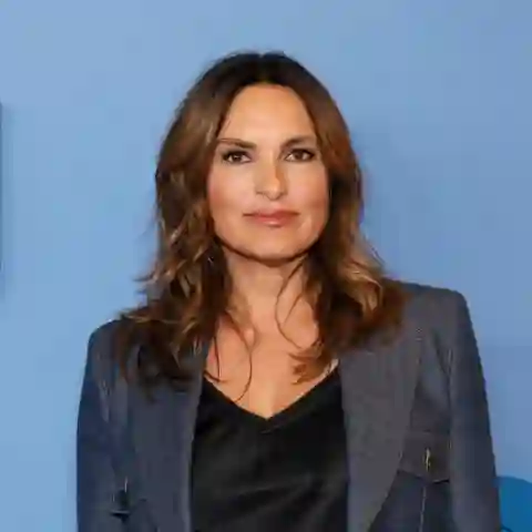 Mariska Hargitay Seinfeld episode The Pilot Jerry Jayne Mansfield joke The Implant