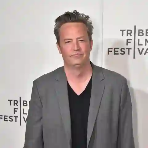Matthew Perry searches drugs