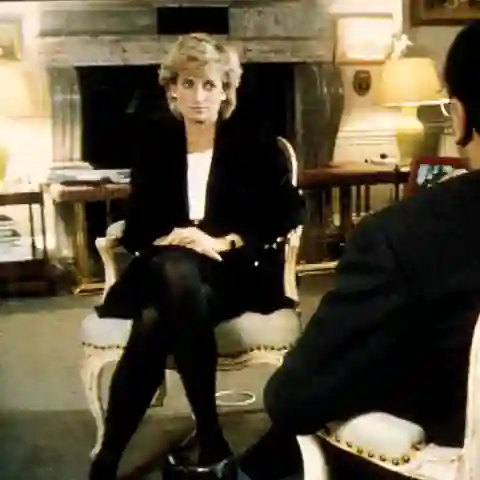 PRINCESS DIANA AND MARTIN BASHIR 1995