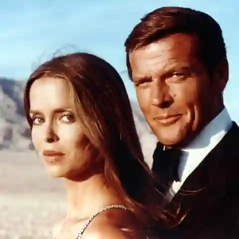 Barbara Bach and Roger Moore in the "Bond" film "The Spy Who Loved Me