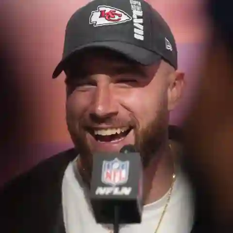 Syndication: USA TODAY Kelce Kansas City Chiefs tight end Travis Kelce spoke about the University of Cincinnati during S