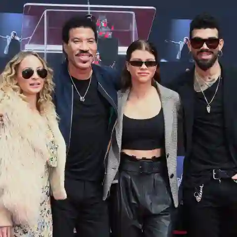Lionel Richie Shares Beautiful Pics Of Daughters Sofia And Nicole