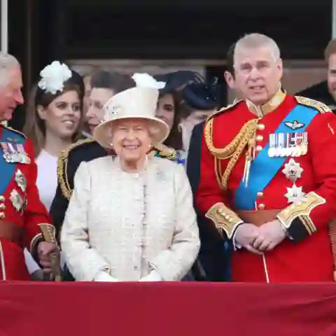 Queen Elizabeth will not pay Andrew's legal fees