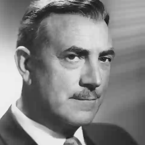 Raymond Bailey