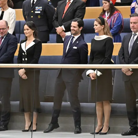 Look-Alikes: Madeleine &amp; Sofia in Similar Outfits
