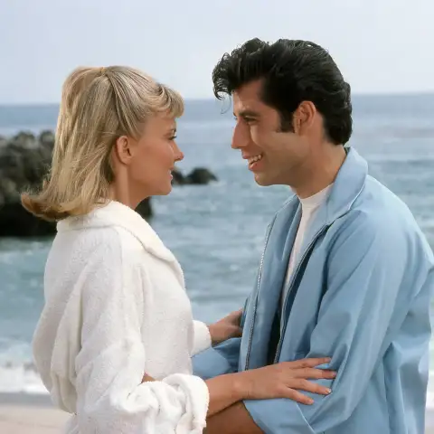 Grease﻿ Movie Quiz trivia facts questions film John Travolta Olivia Newton-John cast actors stars songs game musical