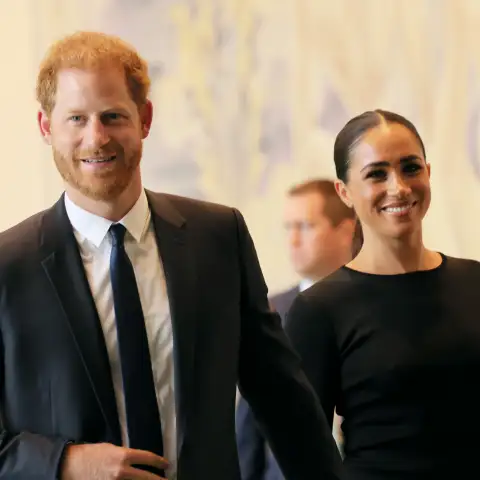 Prince Harry and Duchess Meghan matched the elegance of black when they attended the United Nations in New York in 2022. In this case we must give more credit to Meghan for matching Harry's outfit.