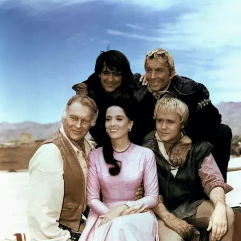 Leif Erickson, Henry Darrow, Cameron Mitchell, Mark Slade & Linda Cristal Characters: Big John Cannon,Manolito Montoya,B