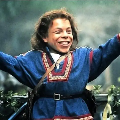 Warwick Davis Characters: Willow Ufgood Film: Willow (USA/NZ 1988) Director: Ron Howard 20 May 1988 PUBLICATIONxINxGERxS