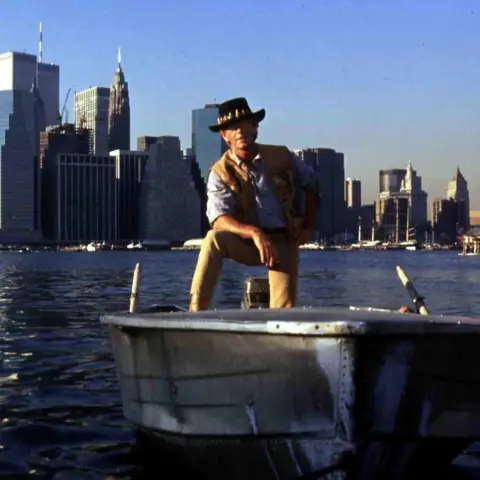 'Crocodile Dundee II' Quiz