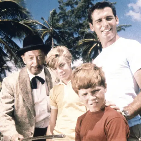 'Flipper': This Is The Cast Now