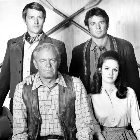 The Main Cast of 'Lancer'