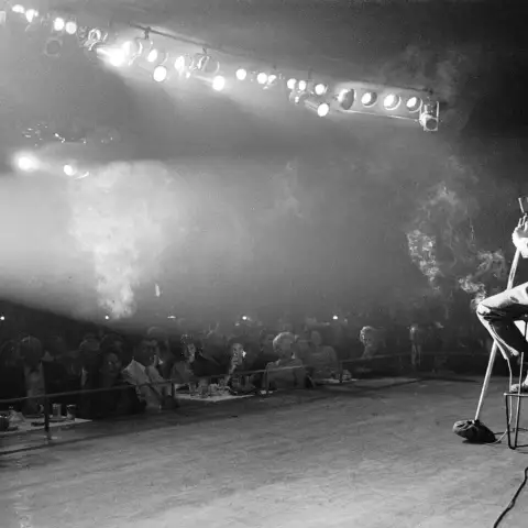 Entertainer  Dean  Martin  on  stage.Allan  Grant/The  LIFE  Picture  CollectionSpecial  Instruc