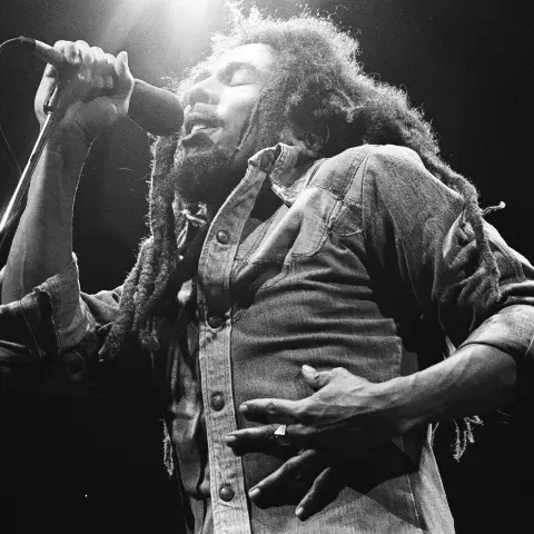 Archivbilder der Woche KW46 Bob Marley performing live on stage at the Brighton Centre, Brighton, UK, 8th July 1980 Bob