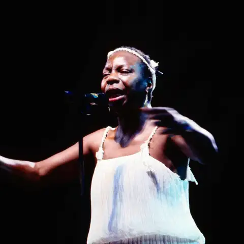 JAZZGIPFEL IN STUTTGART 1989 Nina Simone, amerikanische Jazz- und Blues-Sängerin und Jazz Pianistin, Auftritt beim Jazzg