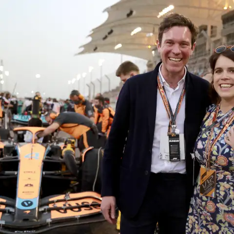Formula 1 2022: Bahrain GP BAHRAIN INTERNATIONAL CIRCUIT, BAHRAIN - MARCH 20: Princess Eugenie and her husband Jack Bro