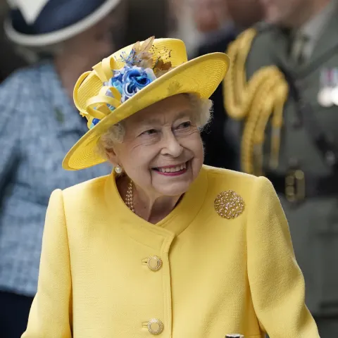 Queen Elizabeth II celebrates the completion of the Elizabeth Line