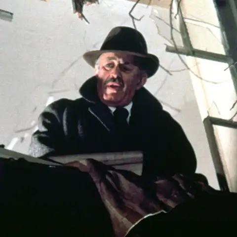 Lee J. Cobb